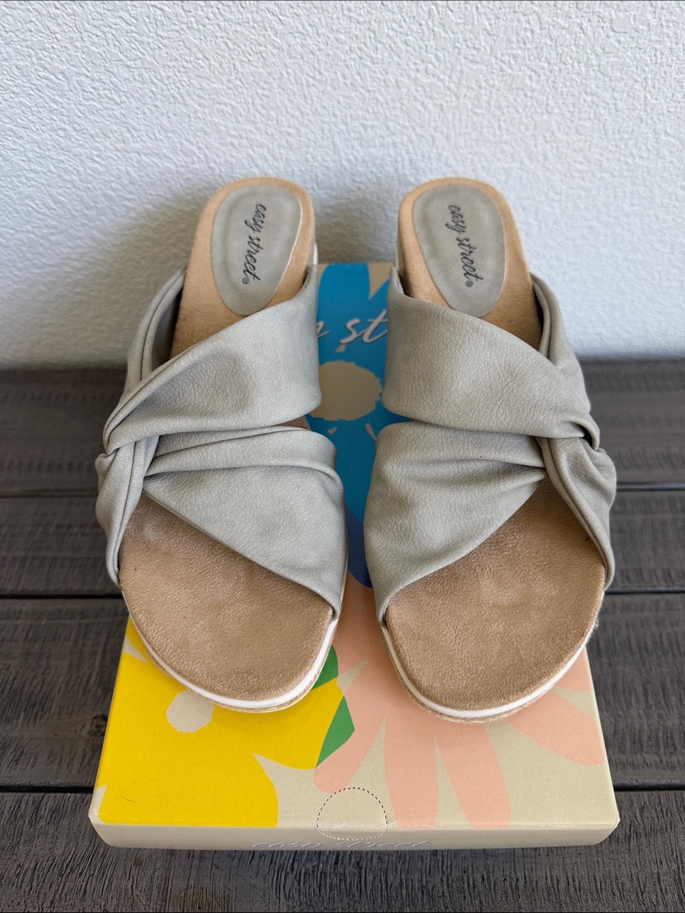 easy street Women's Ja Wedge Heel Sandals NIB